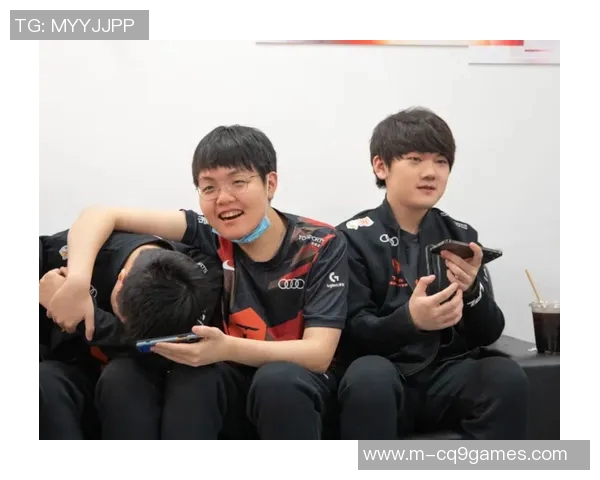 深入分析TES在S15赛季的转换打法与电竞比分策略