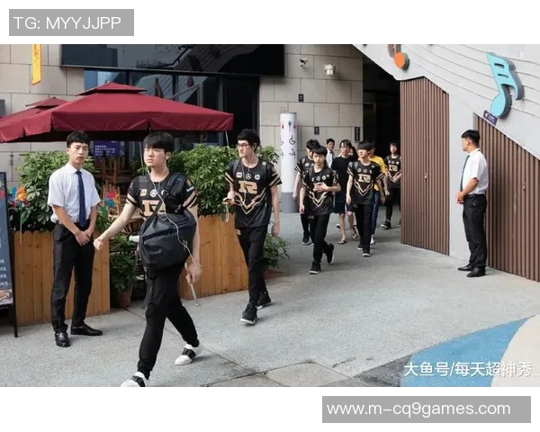 电竞比分分析和平精英评论IG战队防守反击的优劣势探讨 电竞比分分析和平精英评论IG战队防守反击的优劣势探讨